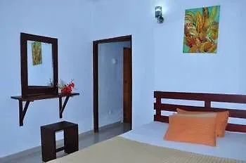 Diyon Airport Villa Negombo